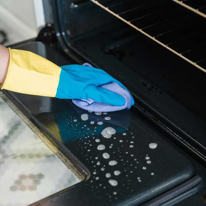Cleaning your oven